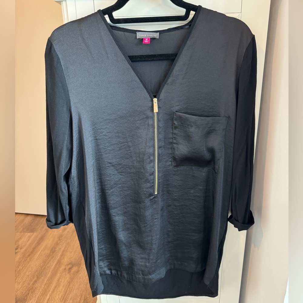 Black Vince Camuto top